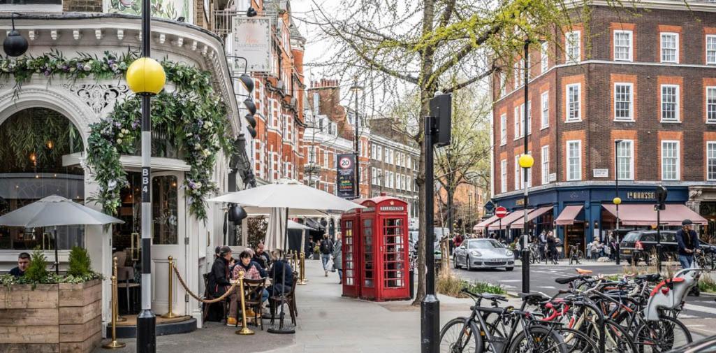 Old School Grandma London Experience ! Apartment Luaran gambar